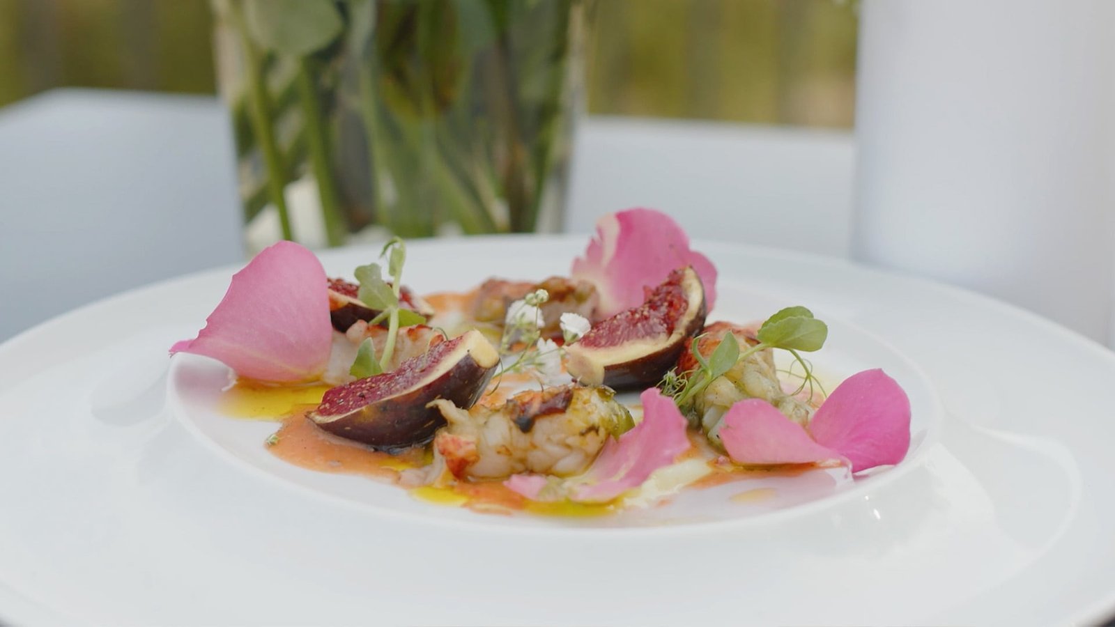 Recipes 10 Grilled lobster with figs and strawberry gazpacho