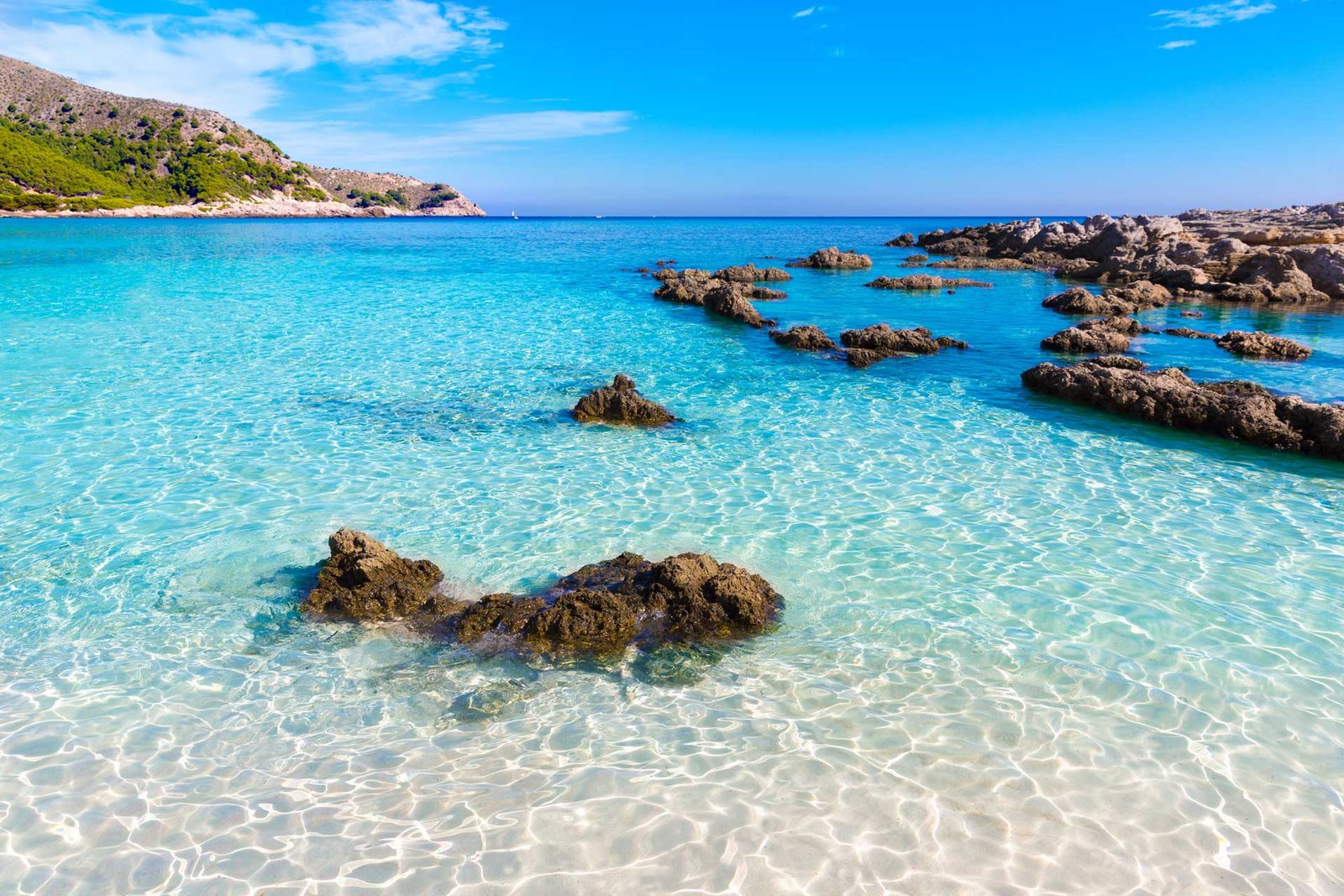 Cala Agulla: Naturaleza virgen y cultura local en el noreste de Mallorca 6 Cala Agulla, Mallorca