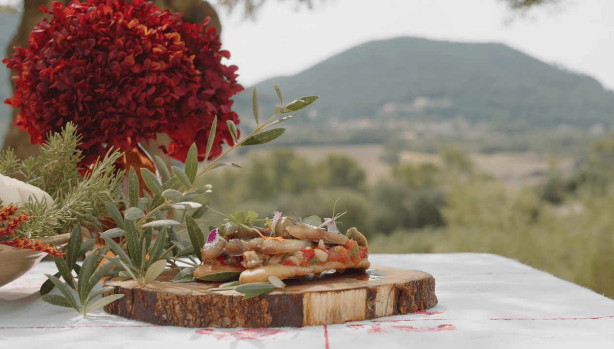 Olive oil culture 8 Olive oil coca with roasted vegetables and smoked sardines