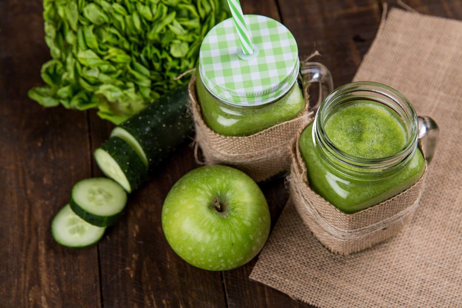 The fruit and vegetable smoothie as a healthy breakfast option