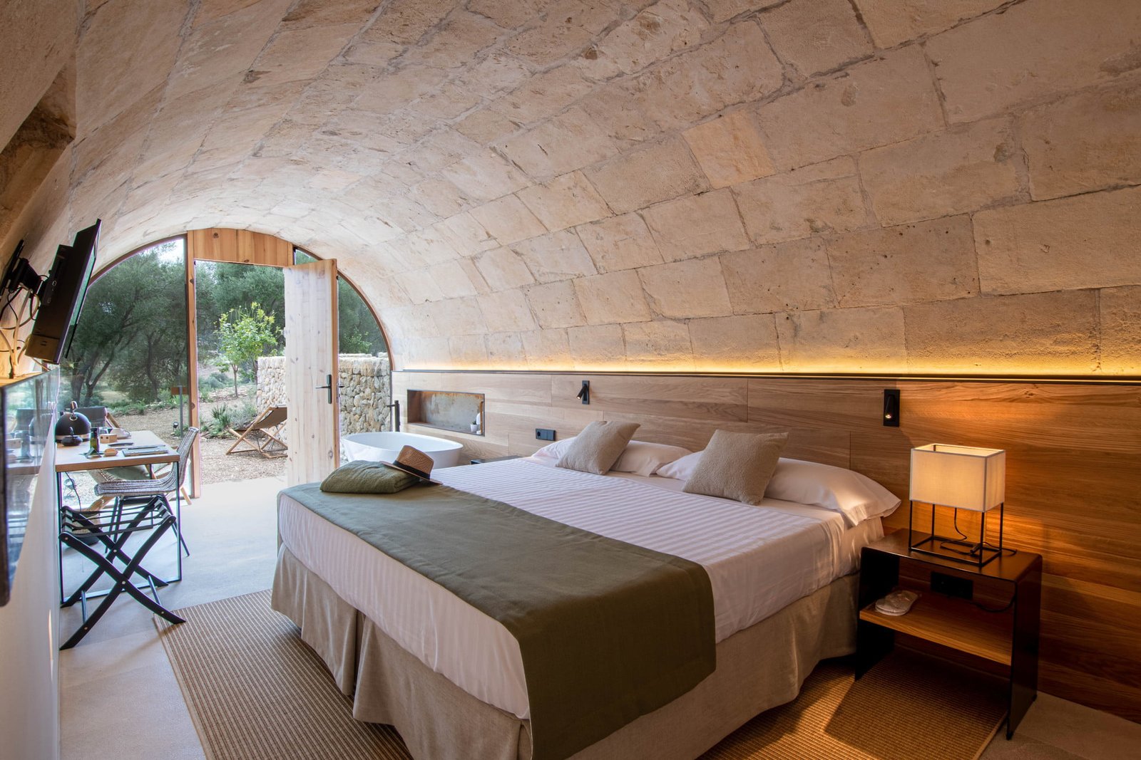Double room in a vault 7 Habitacion doble boveda 5