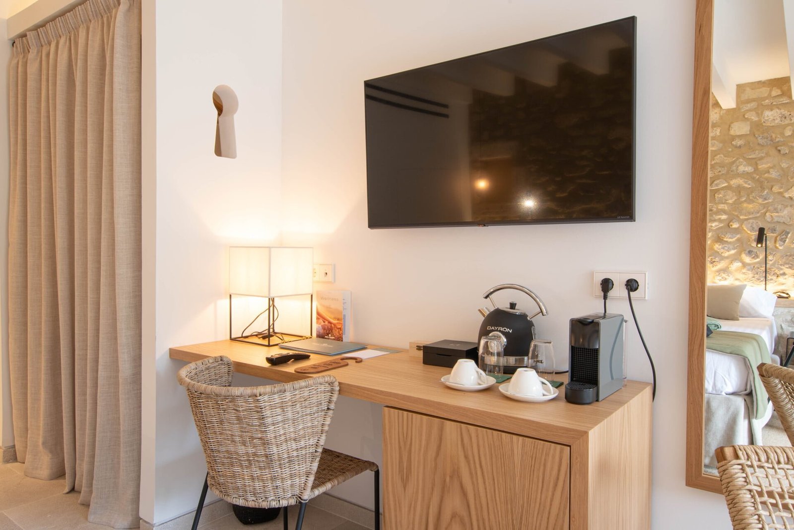 Double room with views of the randa valley 13 Habitacion doble vistas Randa b 10