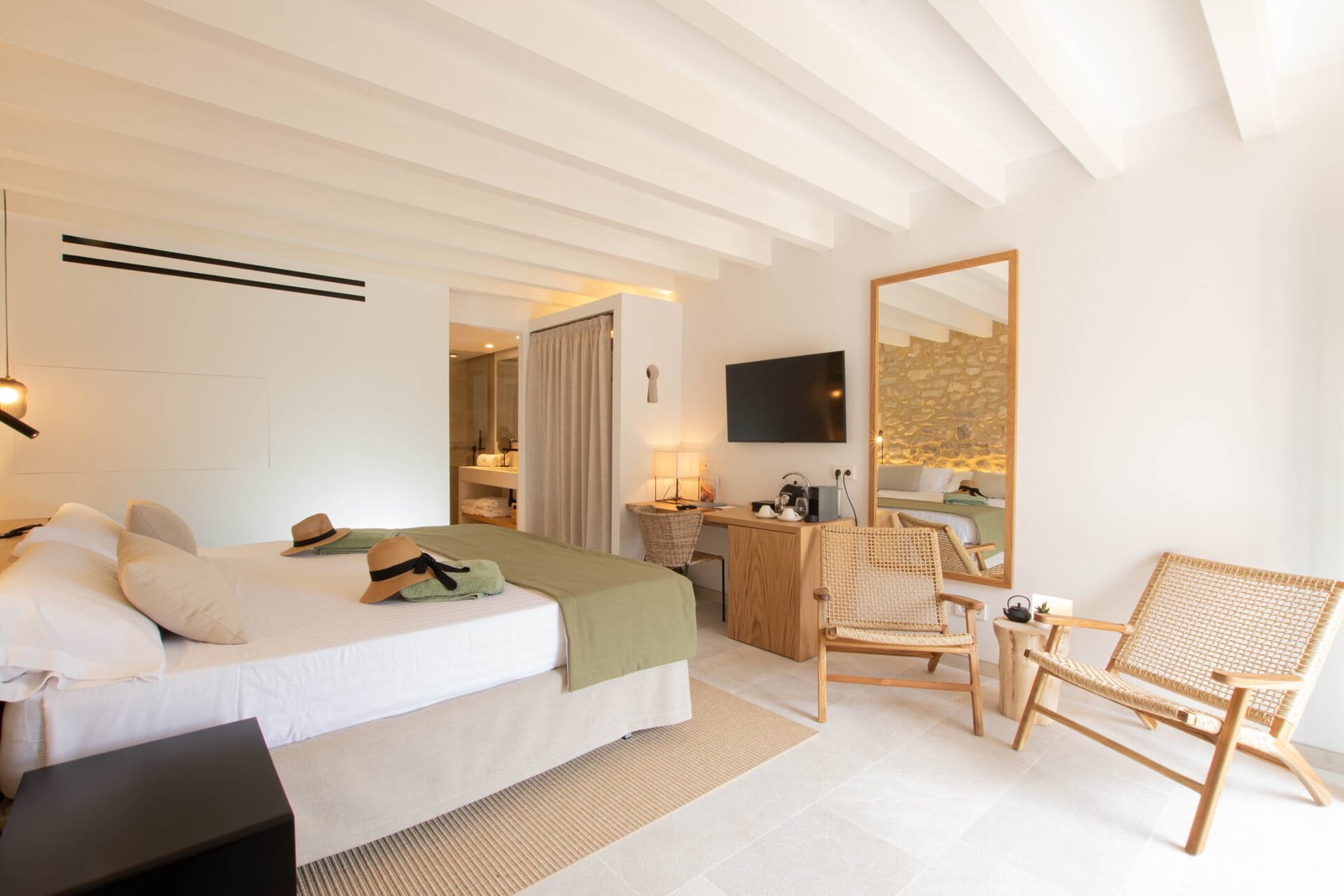Double room with views of the randa valley 6 Habitacion doble vistas Randa b 2