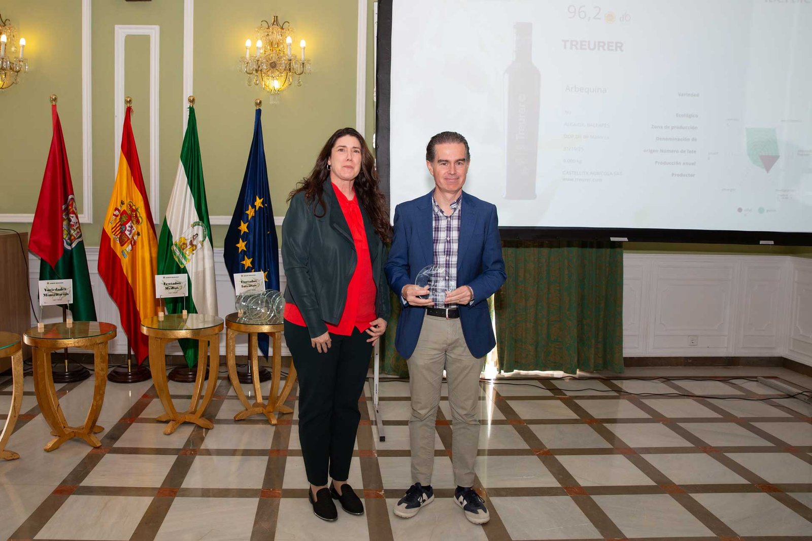 Premios 2024 a nuestro aceite Treurer 2 Entrega de premios IberOleum 2024
