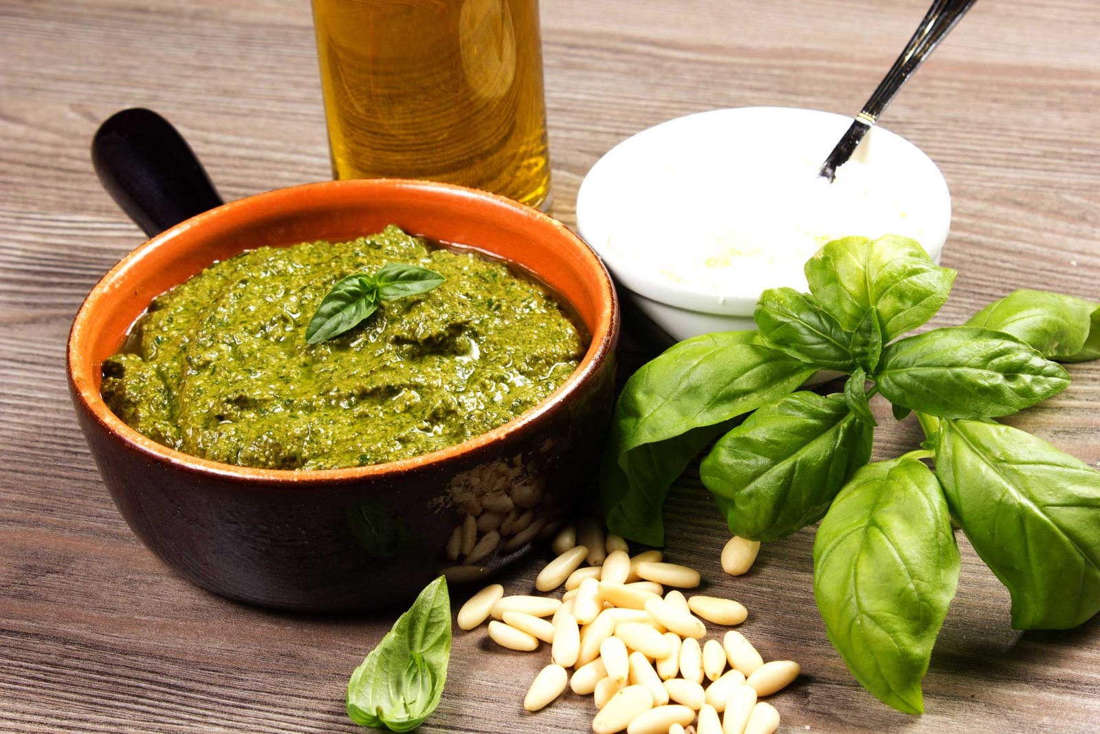 Ingredientes del pesto genovés