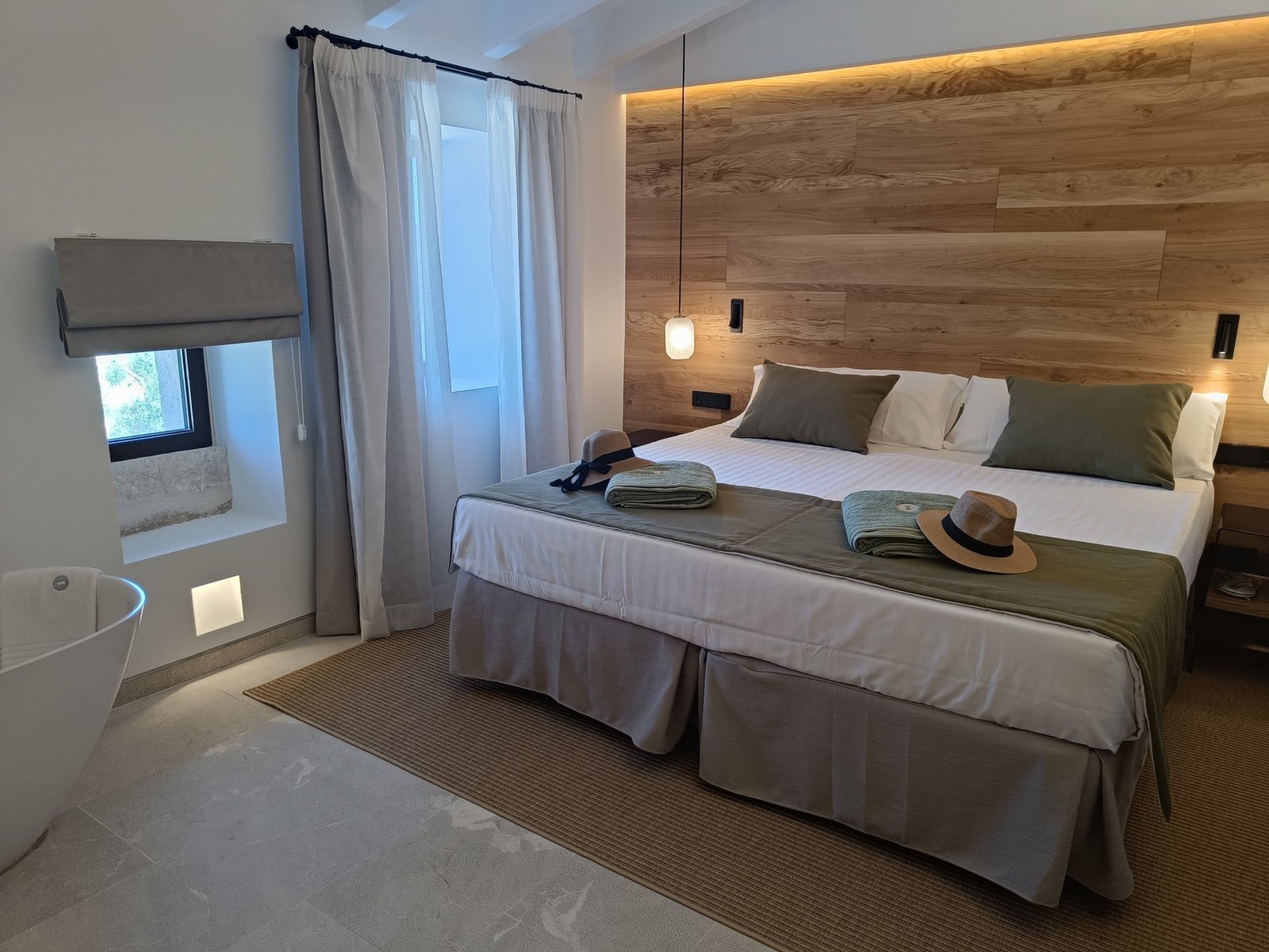 Suite overlooking the olive grove 11 Suite Vistas Olivar 02