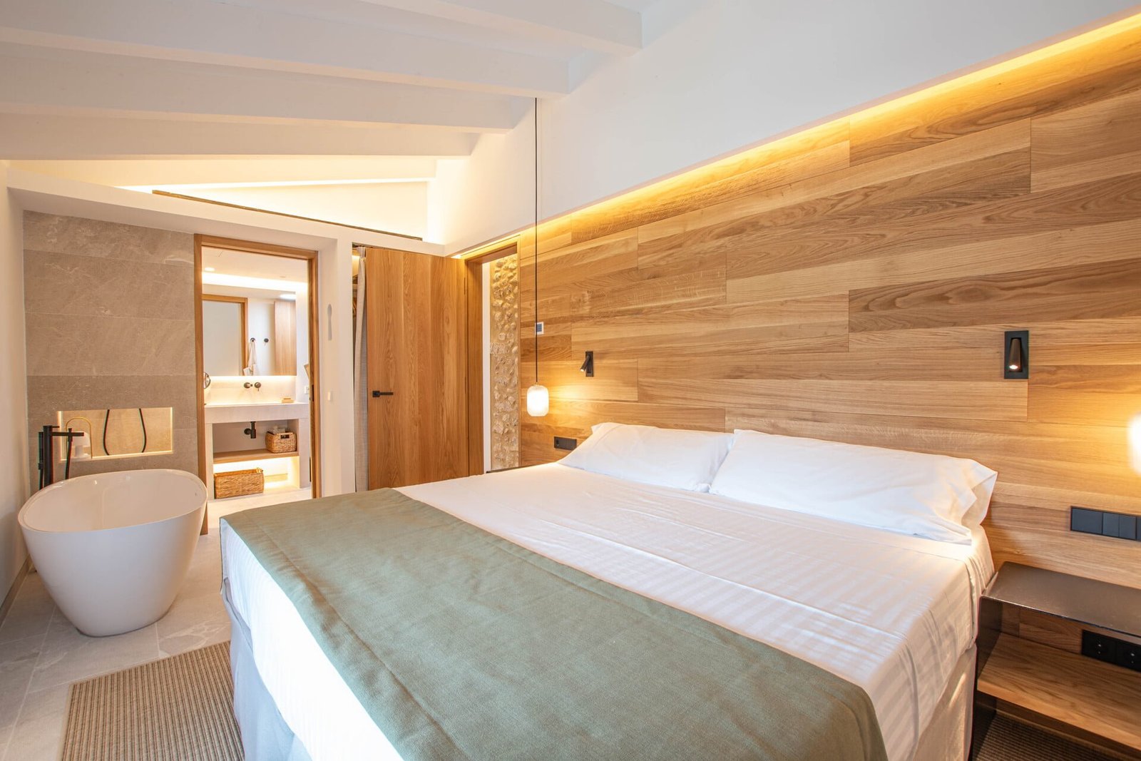 Suite overlooking Randa-tal 8 Suite Vistas Randa 04