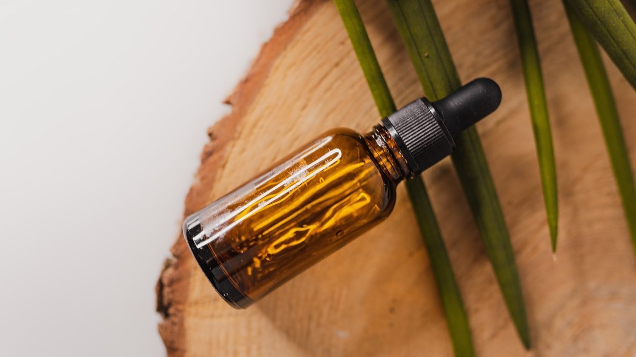 When to use an squalene or an olive oil cream? 1 Gotas de aceite de oliva virgen extra